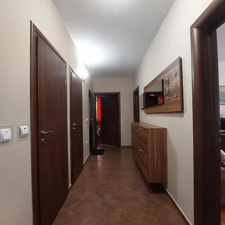 Apartment Family Style, Main Street, 20 Minutes From The Sea *